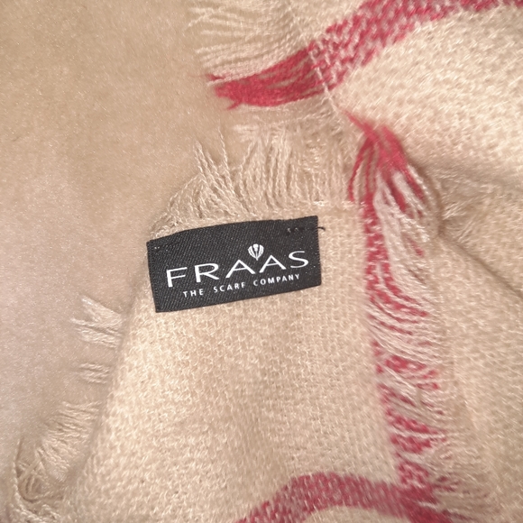 FRAAS shawl - Picture 4 of 4